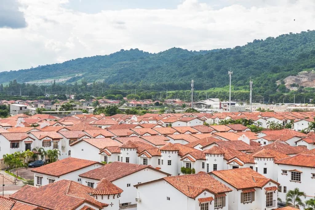 Granollers, Terranostra, km 14 vía a la Costa, Guayaquil